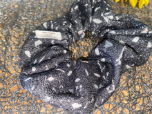 Load image into Gallery viewer, Scrunchies - Cotton Fabric