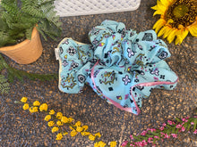 Load image into Gallery viewer, Scrunchies - Cotton Fabric