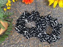 Load image into Gallery viewer, Scrunchies - Cotton Fabric