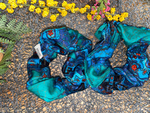 Load image into Gallery viewer, Scrunchies - Cotton Fabric