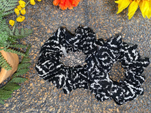 Load image into Gallery viewer, Scrunchies - Cotton Fabric
